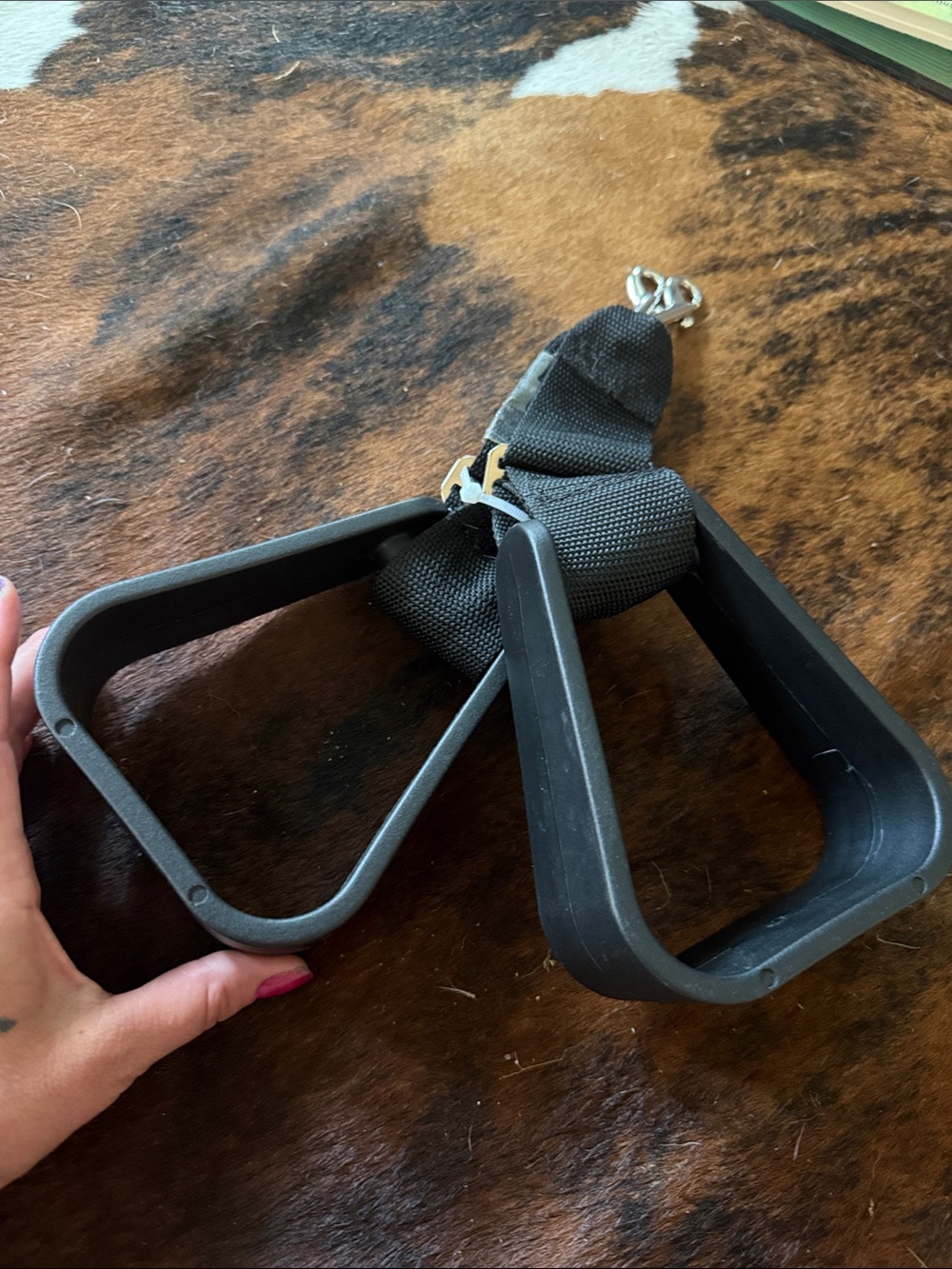 Black plastic stirrup - Women's Accessory